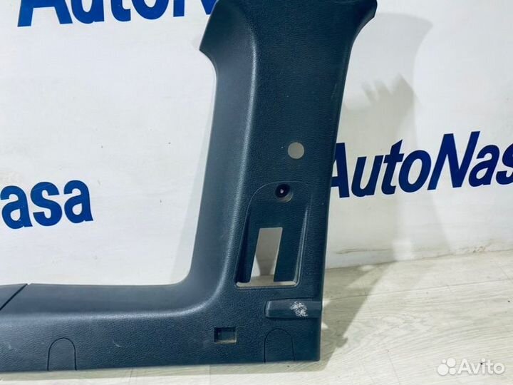 Обшивка багажника задняя левая LADA Largus