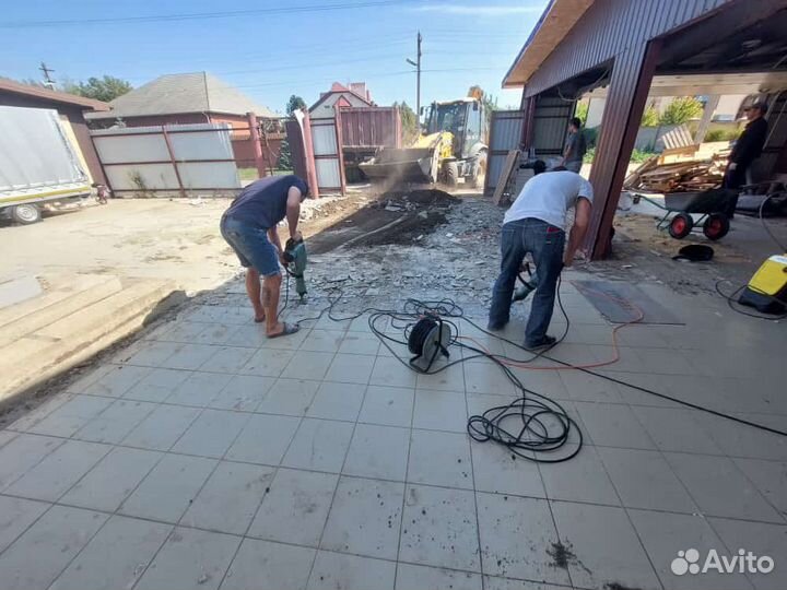 Демонтаж квартир Демонтаж стяжки