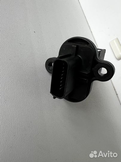 Датчик массового расхода воздуха дмрв