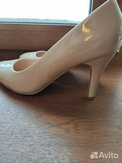 Туфли женские лакированные