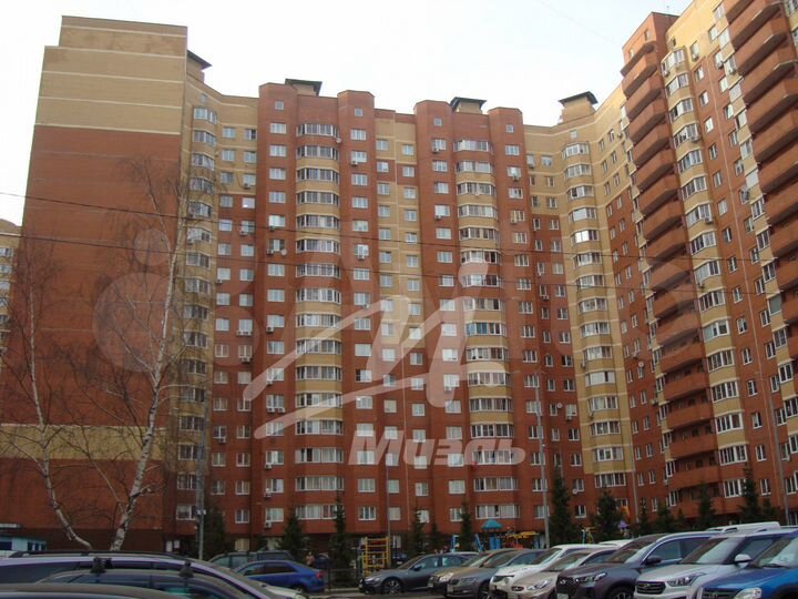 3-к. квартира, 87,3 м², 1/17 эт.