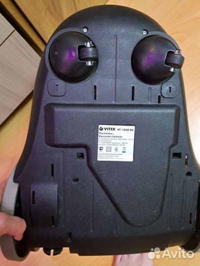 Пылесос Vitek VT 1838 SR. 1800 400 Вт