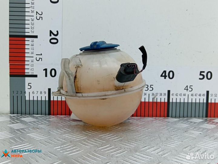 Бачок расширительный Volkswagen Passat CC 2009