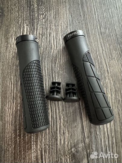 Грипсы Format 135mm Новые