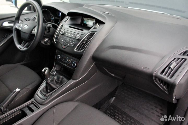 Ford Focus 1.6 МТ, 2017, 141 125 км