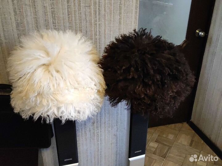 Шапки меховым помпоном