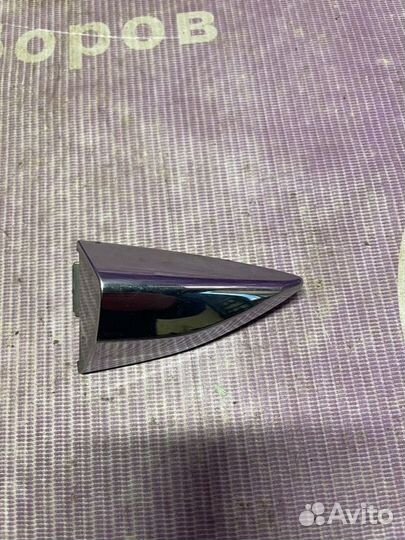 Уголок ручки левый Honda Accord 8 CU2 К24Z3 2008