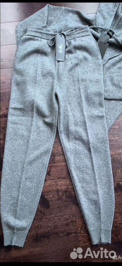 Кашемировый костюм новый спорт