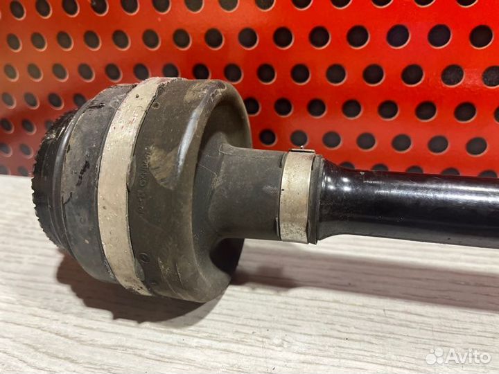 Полуось задняя (приводной вал, шрус) Bmw 5 G30