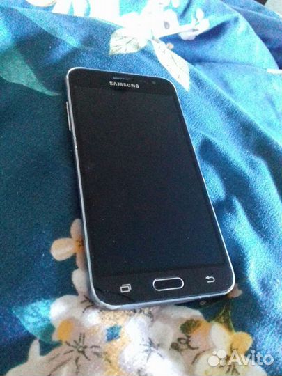 Телефон Samsung