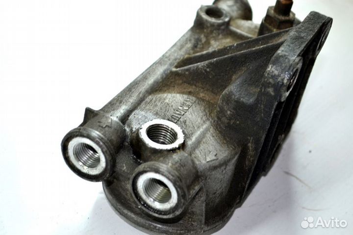 Корпус / крепление топливного фильтра renault truc