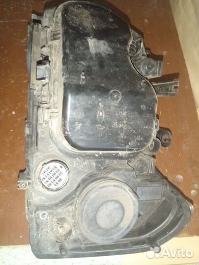 Фара правая ксенон Land Rover Frelander 2