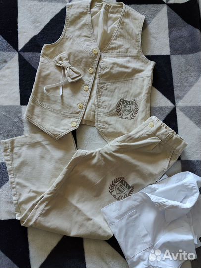 Костюм тройка на мальчика размер 122