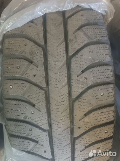 Bridgestone Ice Cruiser 7000S 225/60 R17