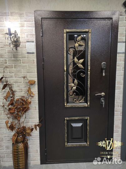 Дверь для дома Ковка орех 100мм