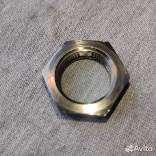 Гайка корзины сцепления Honda 22 мм