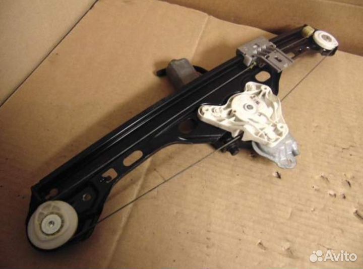 Стеклоподъемник задний мерседес w203 c203