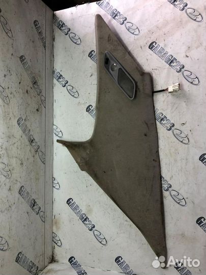 Обшивка правой задней стойки bmw e 34