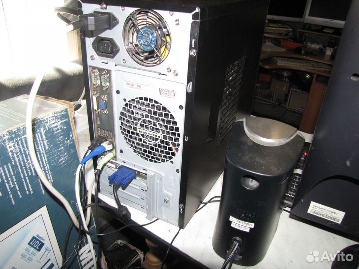 12.Системный блок NCR Pocono