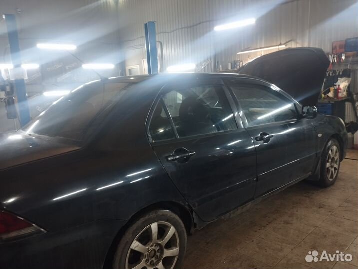 Mitsubishi Lancer 1.6 МТ, 2005, 253 000 км