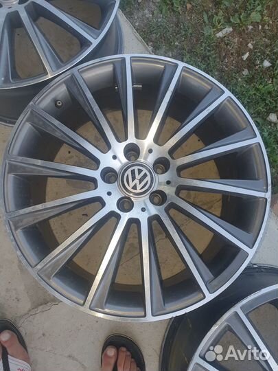 Диски литые wv audi r19