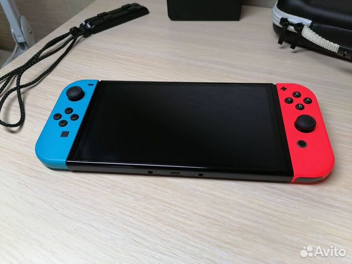 Nintendo Switch Oled 64gb +игры