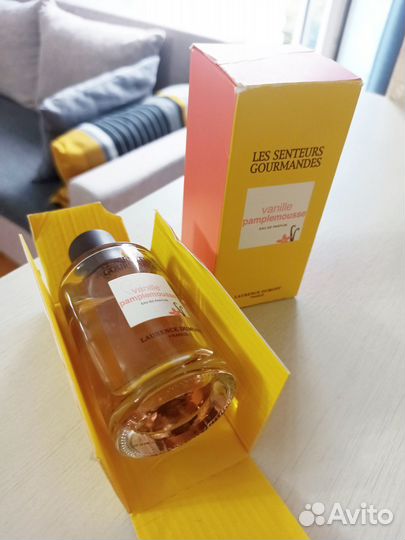 Laurence Dumont, Vanille Pamplemousse