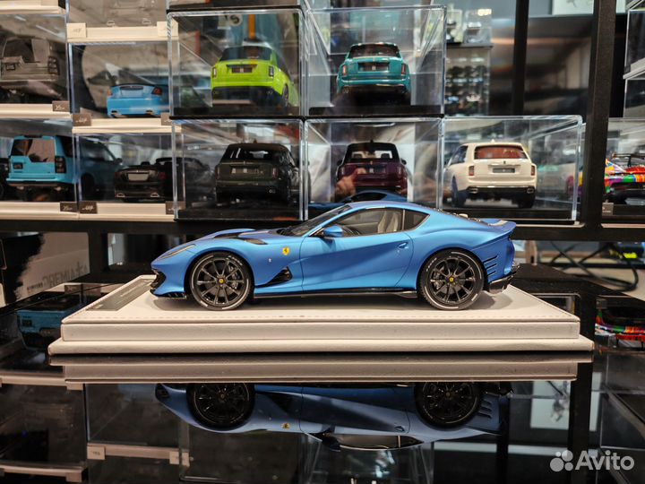 Ferrari 812 competizione blue metallic 1:18