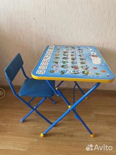 Детский стол и стул