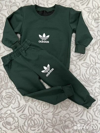 Детский спортивный костюм adidas green