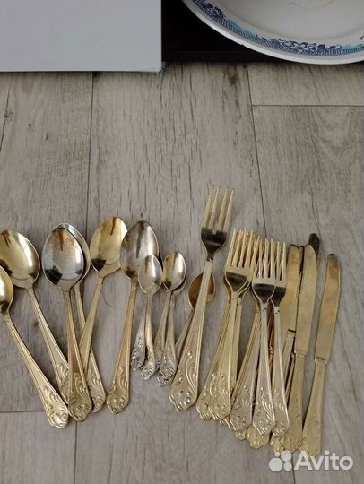 Набор вилок и ложек