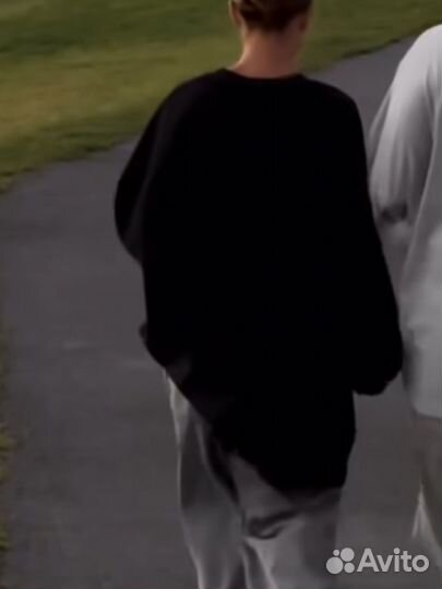 Женские вещи и обувь