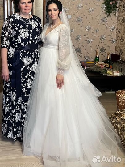 Свадебное платье