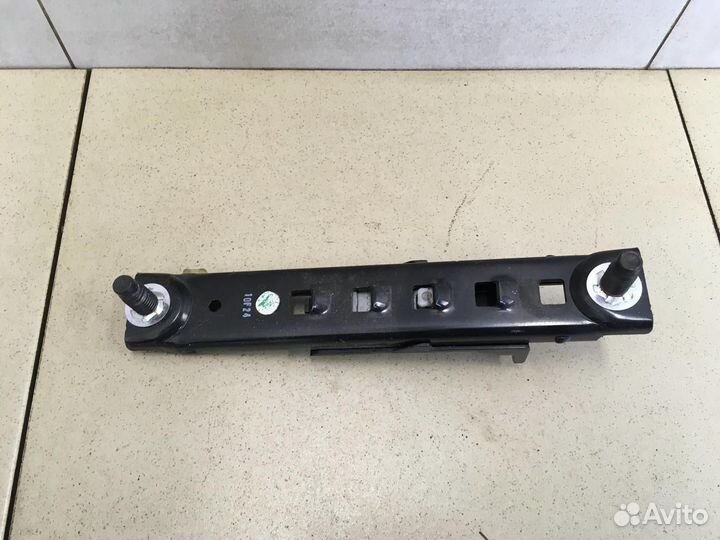 Механизм регулировки ремня безопасности Cruze 2009