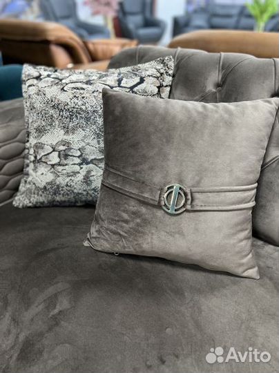 Диван vеrsаcе