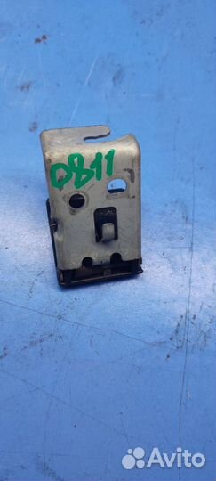 Ручка открывания капота