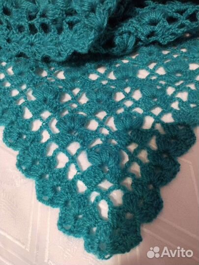 Шаль вязанная крючком, мохер, бирюза
