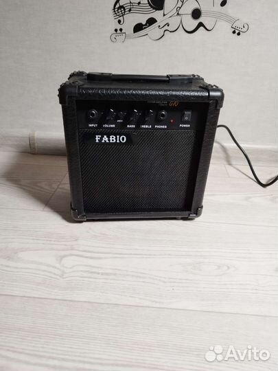 Комбоусилитель