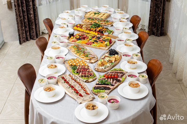 Закуски, нарезки, канапе