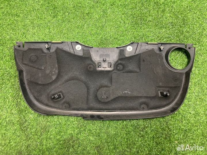 Декоративная накладка двигателя Mercedes E W211