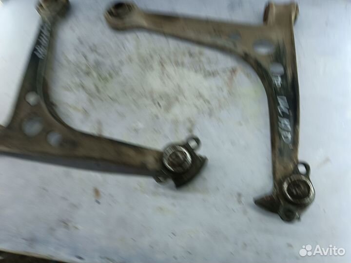 Рычаг подвески Volkswagen Sharan