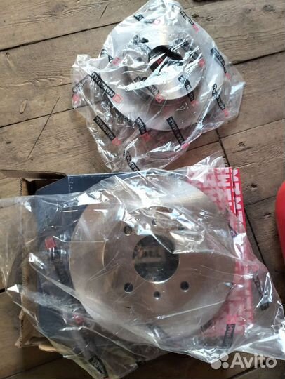 Тормозные диски Nissan almera n16