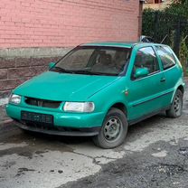 Volkswagen Polo 1.0 MT, 1997, 220 000 км, с пробегом, цена 70 000 руб.