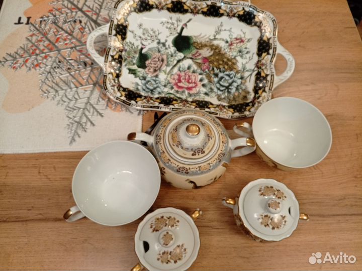 Набор фарфоровой посуды