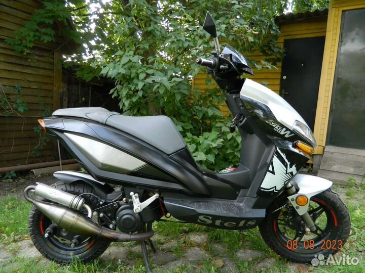 Скутер Stels Arrow 50