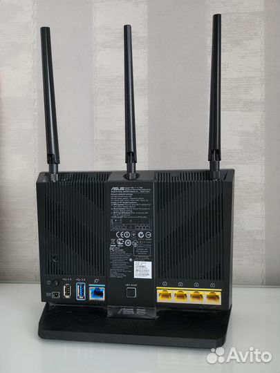 Wi-Fi роутер asus RT-AC68U