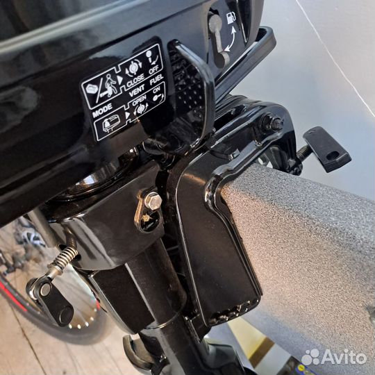 Лодочный мотор