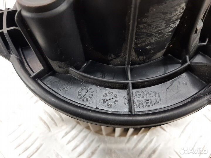 Моторчик печки для Fiat Stilo (192)