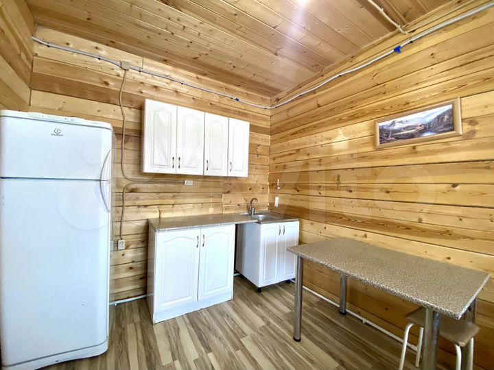 Дом 35 м² на участке 4 сот.