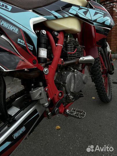 Мотоцикл zuum CR250 CB